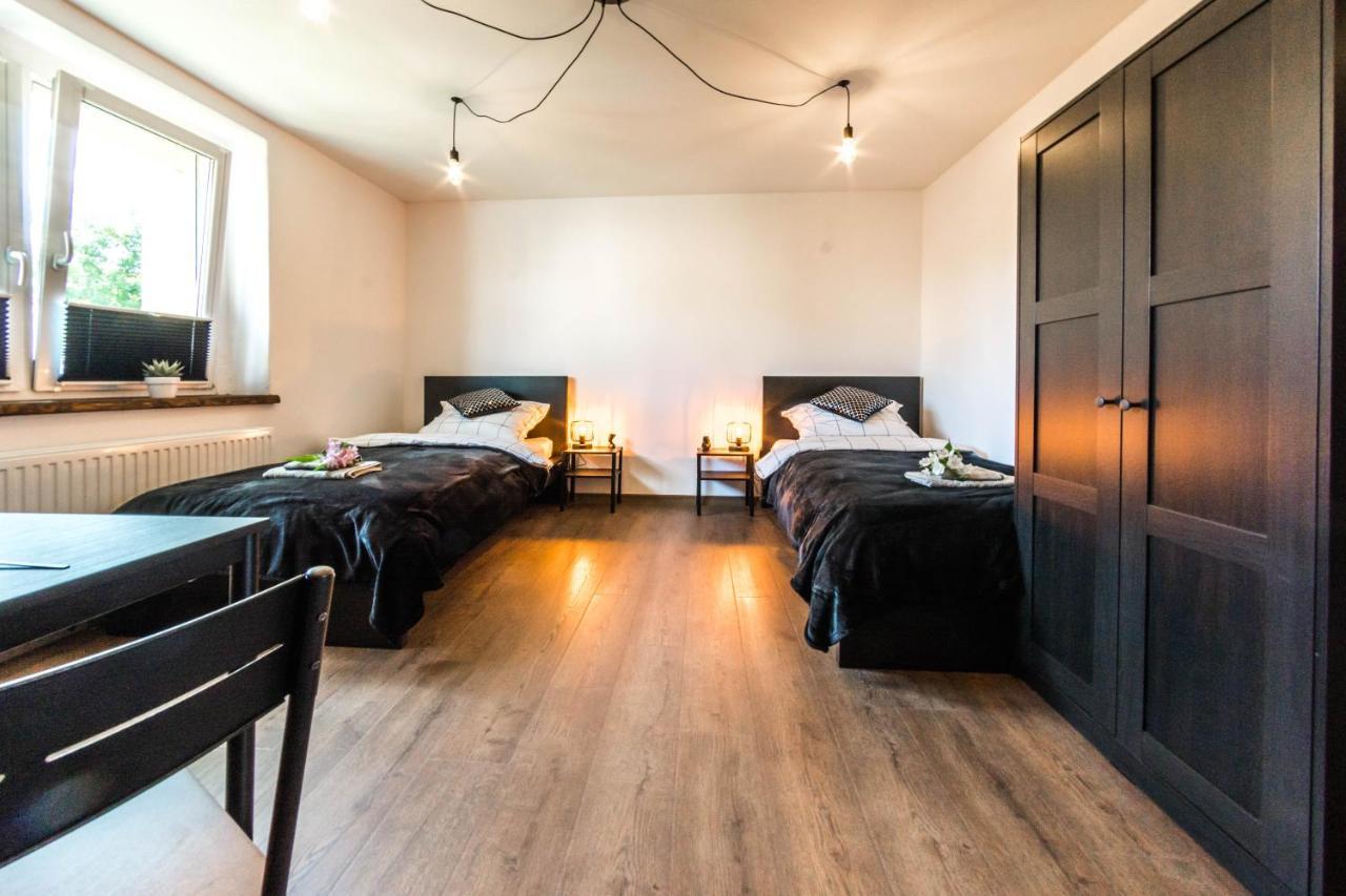 Apartament Wita Stwosza Jelenia Góra Exterior foto